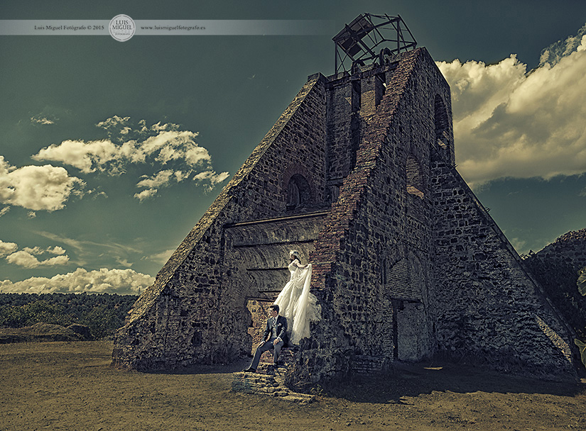 Fotografía artística de boda de fotógrafo en Linares en las minas Fotografía artística de boda de fotógrafo en Linares en las minas