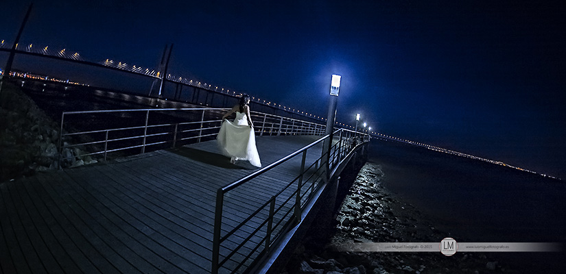 Foto de boda nocturna en el Parque das Nações Foto de boda nocturna en el Parque das Nações