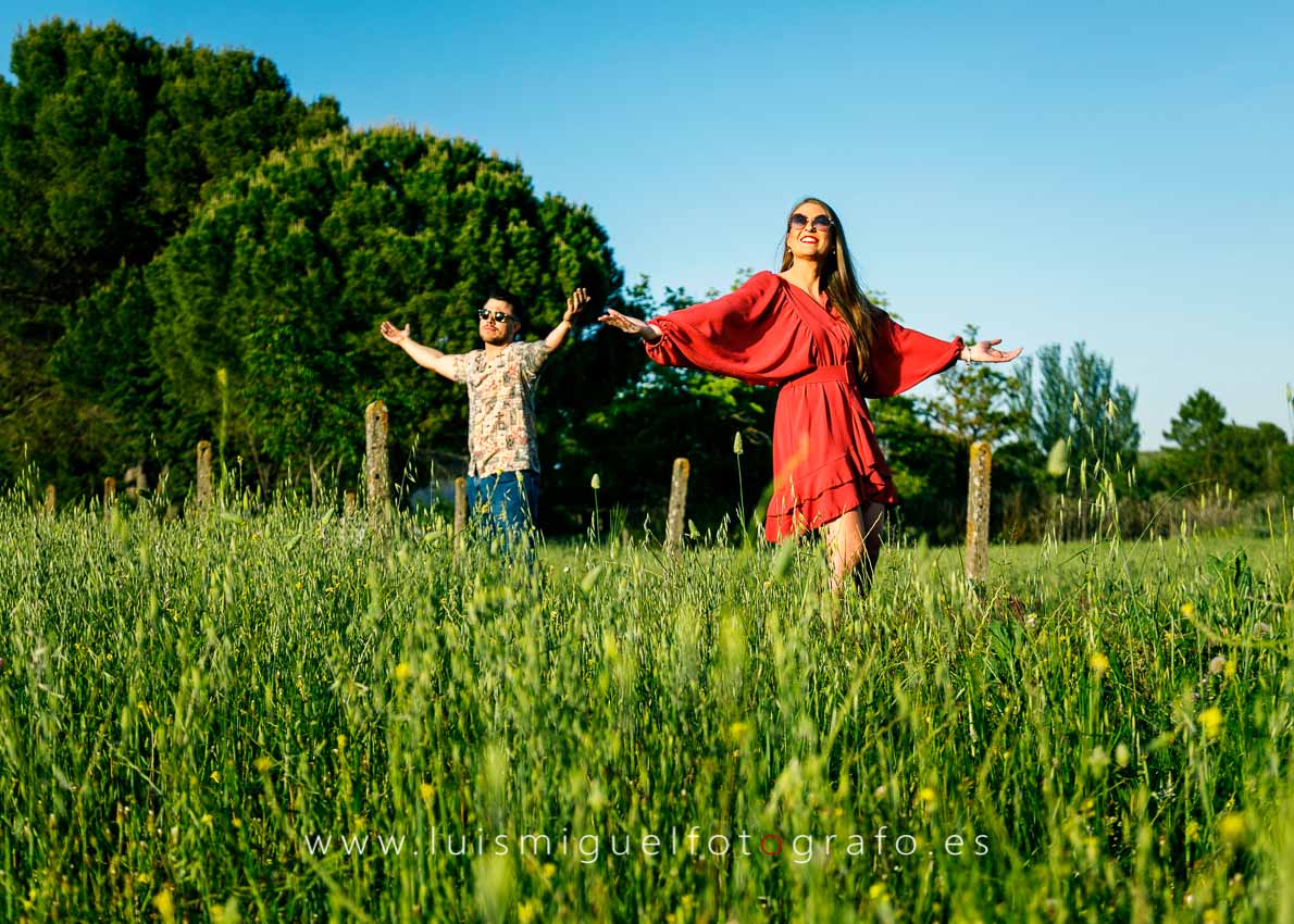 Preboda en Úbeda con pareja de novios en exteriores Preboda en Úbeda con pareja de novios en exteriores