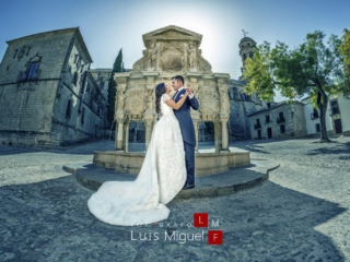 Fot&oacute;grafos de bodas en Baeza (Ja&eacute;n)