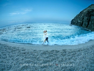 Postboda en la Playa de los Muertos de Almeria