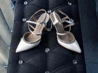 Zapatos de novia preparados para la la boda