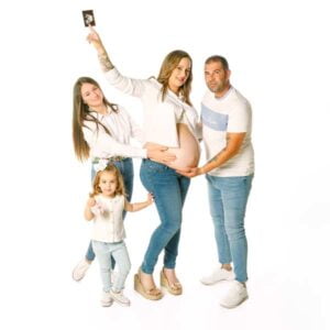 Reserva de sesión de embarazada en exteriores o estudio